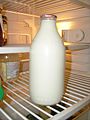 90px-Dairy_Crest_Semi_Skimmed_Milk_Bottle