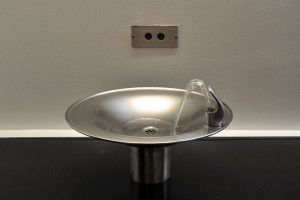 800px-Automated_Drinking_Fountain
