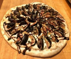 Caramelized Onion Fig Pizza Cashew With Rosewater Crème