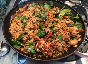 Roasted Farro with Leeks, Mushrooms and Spinach Recipe